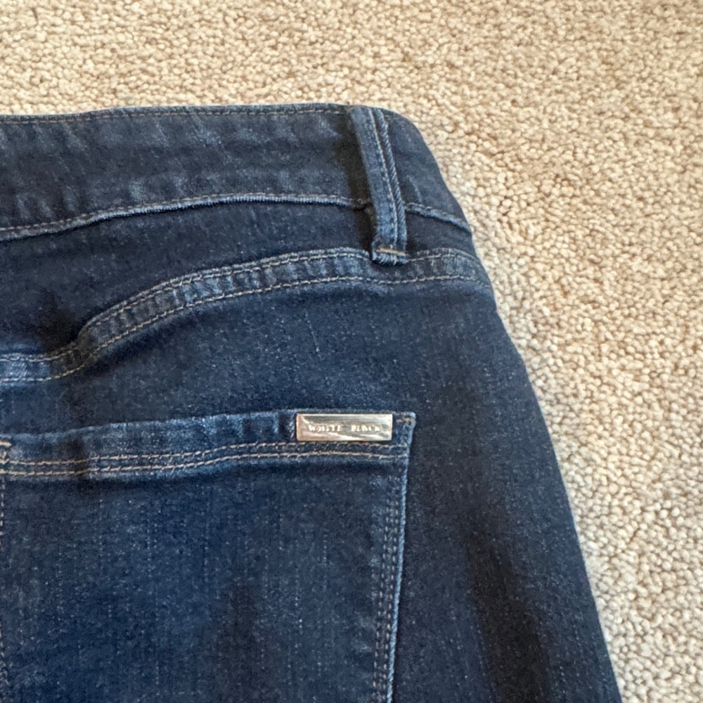 White House Black Market Women's Dark Blue Skinny Jeans - Picture 6 of 7